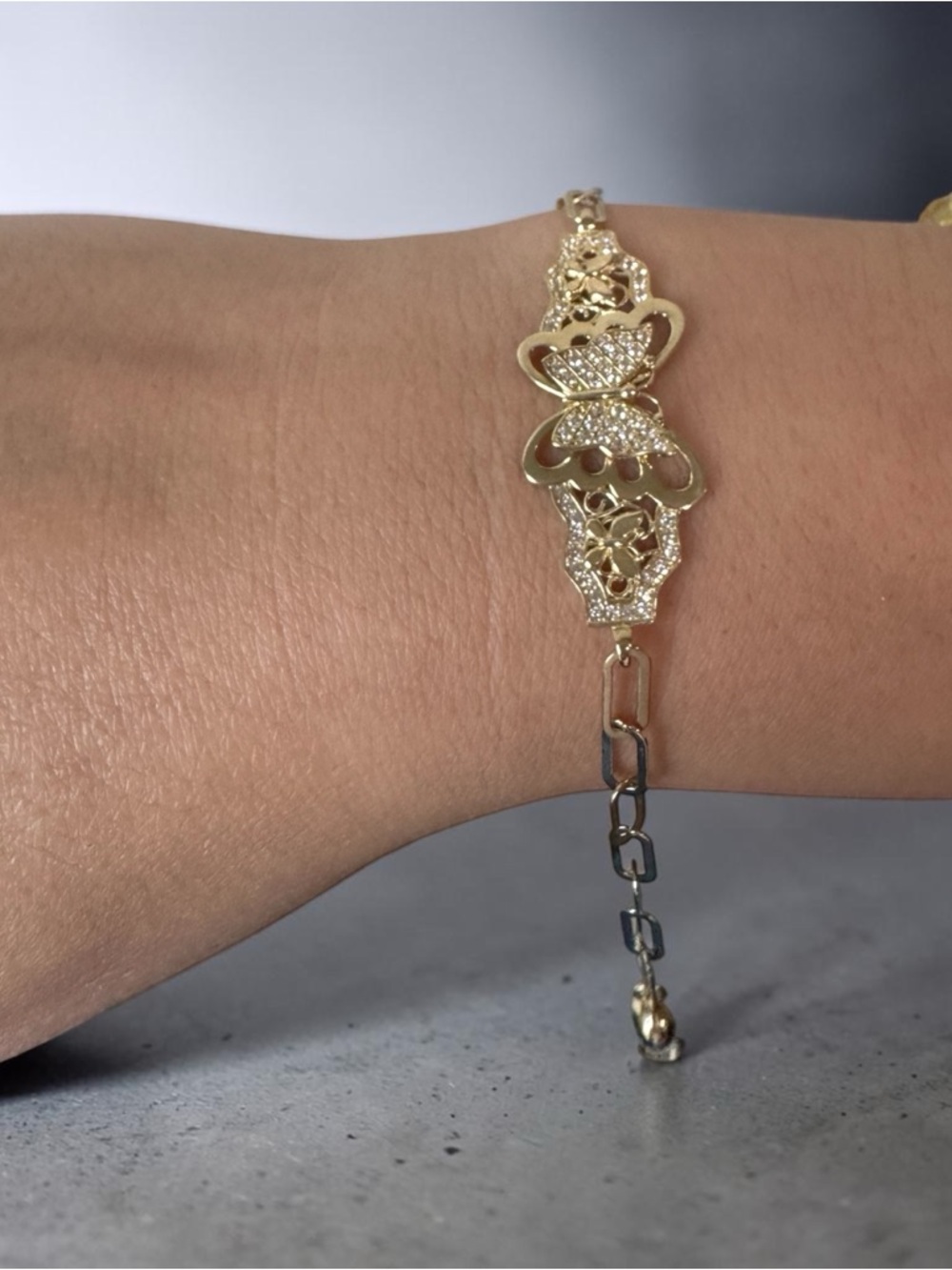 Elegant 10K Gold Butterfly Link Bracelet size 7”